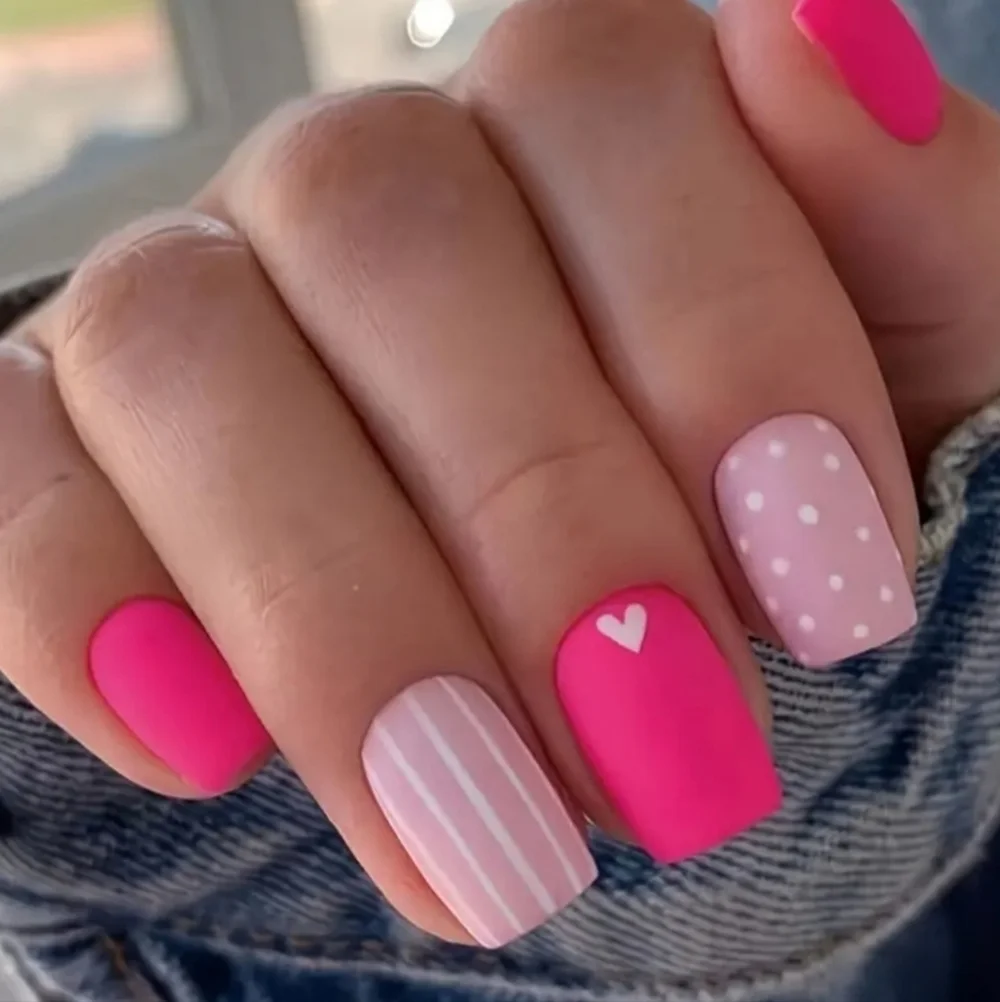 24 Pieces Fake Press On Nails